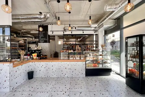 Simmons Bakers photo 1